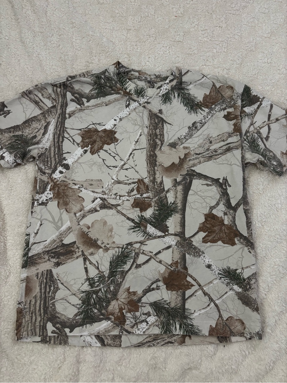 Hollister Men’s Short-Sleeve Camouflage Tee in Brown and Green